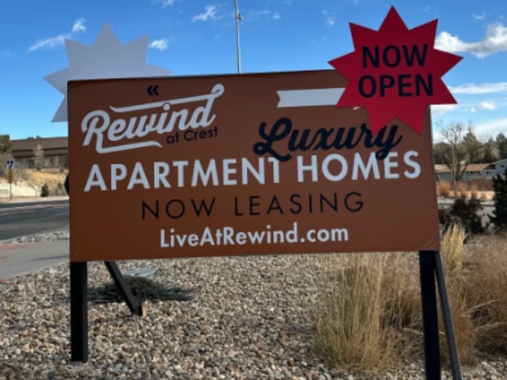 Pylon & Monument Signs